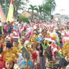 Bupati Bungo Lepas Peserta Pawai Karnaval  PAUD, RA dan TK Semarak HUT RI ke 81 