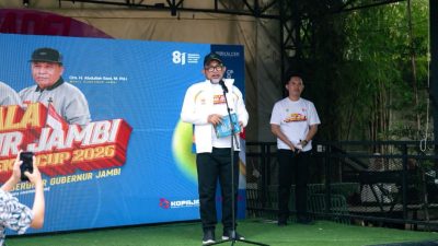 Sekda Sudirman Buka Open Tournament Padel Merdeka Cup Gubernur Jambi 2026