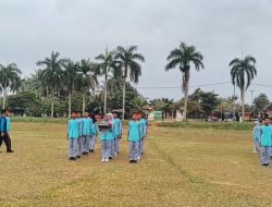 TNI-Polri Intensif Latih Paskibra HUT RI ke-81 Kecamatan Rimbo Bujang