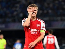 Martin Odegaard Bawa Arsenal Tekuk Napoli 1-0 di Liga Champions