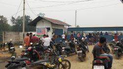 Warga Senamat Geruduk PT BMA, Tuntut Dugaan Limbah ke Sungai Dihentikan