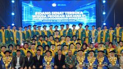 Wisuda Angkatan IV, Rektor UMMUBA Ingatkan Lulusan Siap Hadapi Tantangan Global