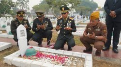 Danrem 042/Gapu Pimpin Ziarah Nasional HUT ke-81 TNI di TMP Satria Bhakti